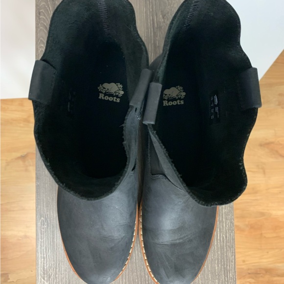 ROOTS Canada Women’s THE SHORTY BOOT Size 10 Black Nubuck Leather Minimalist - Picture 11 of 16